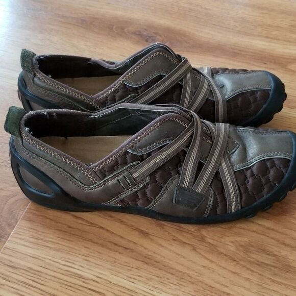 Flat Tire Women Shoe 8 ? Flat Outdoor Casual - Picture 2 of 5